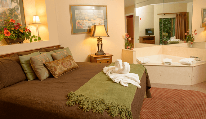 GATLINBURG TOWN SQUARE BY EXPLORIA RESORTS